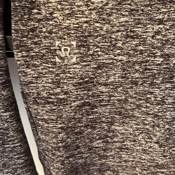 Lulu lemon large long sleeve shirt - Picture 3 of 4